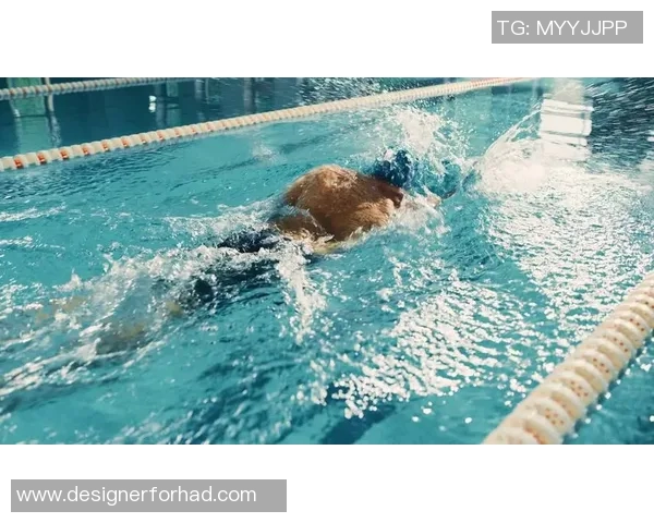 游泳明星的奋斗历程与泳池中的辉煌成就揭秘